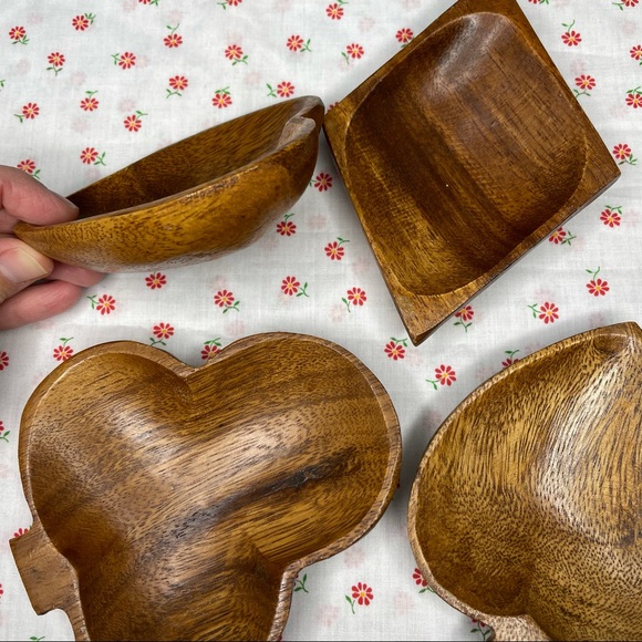Monkey Pod wood card suit small bowls - Picture 5 of 5